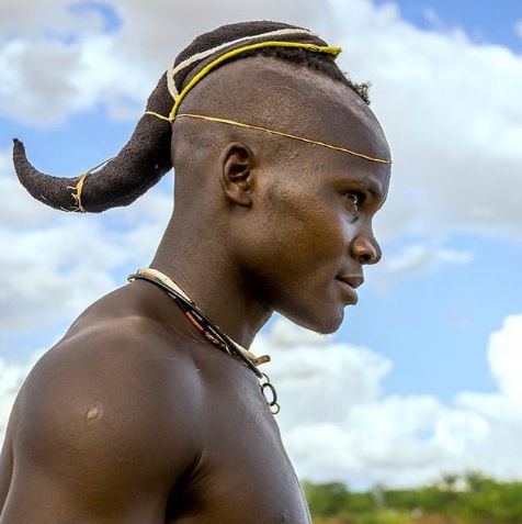 Мъж от племе в Намибия