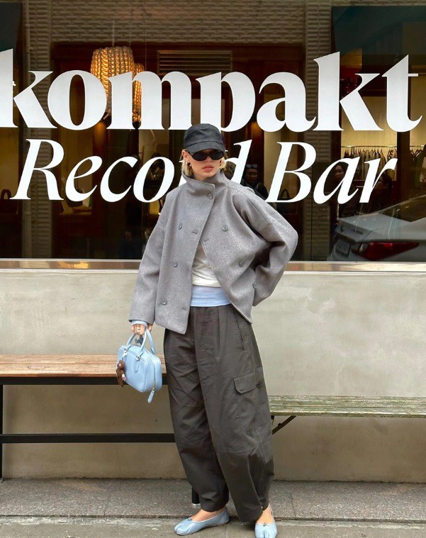 Палто с поло, панталон парашут, балеринк