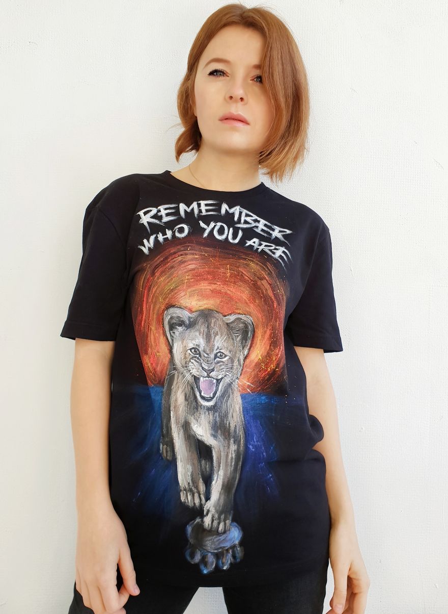 Тениска на „Цар Лъв“