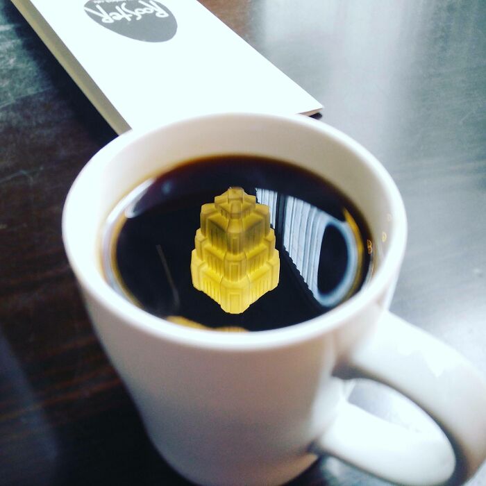 Замък в кафето