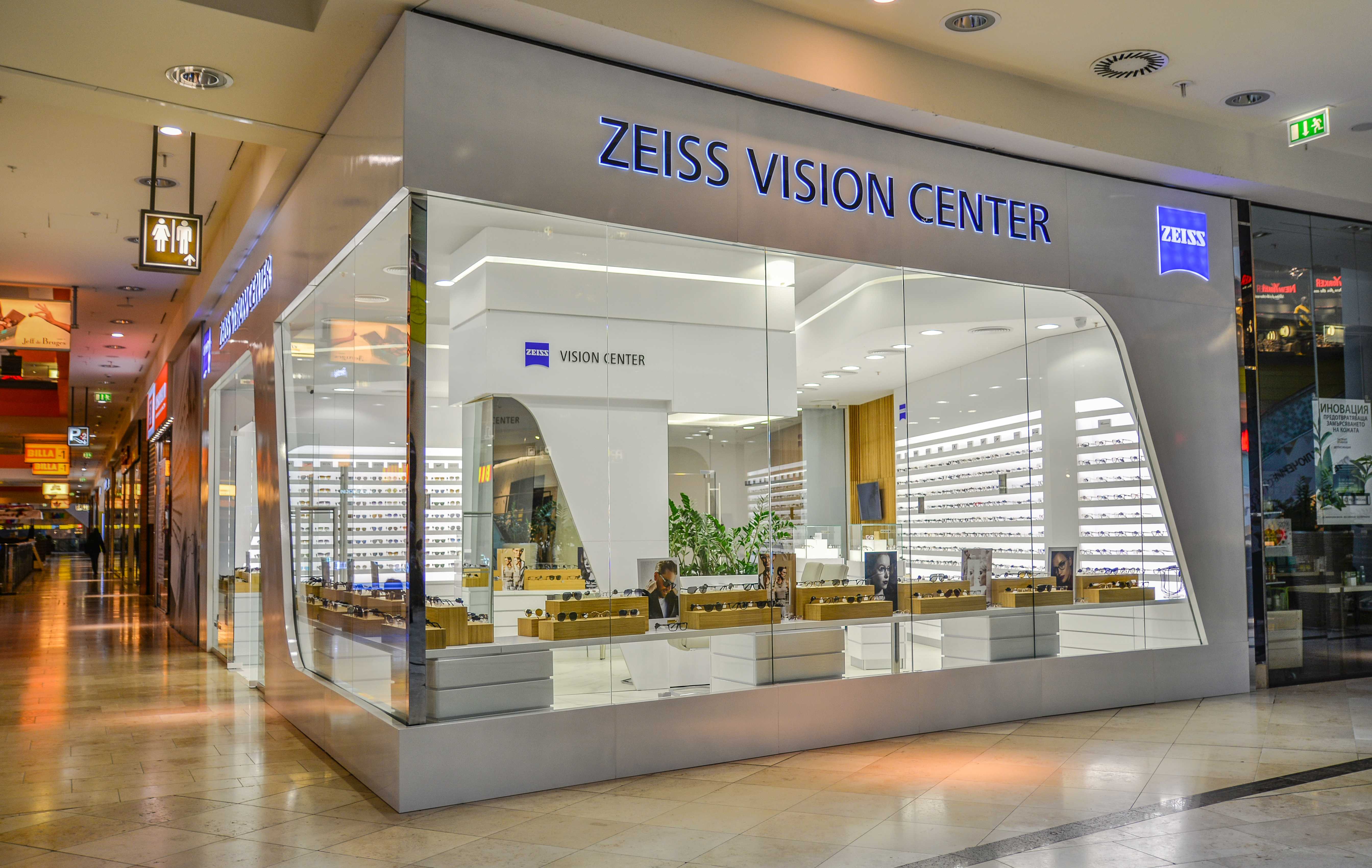 Афимолл Zeiss. Zeiss Афимолл оптика. Zeiss Vision Center. Оптика Цейсс Афимолл.