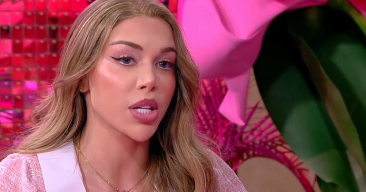 Анна-Шермин с ново гадже след "Ергенът: Любов в рая" width=