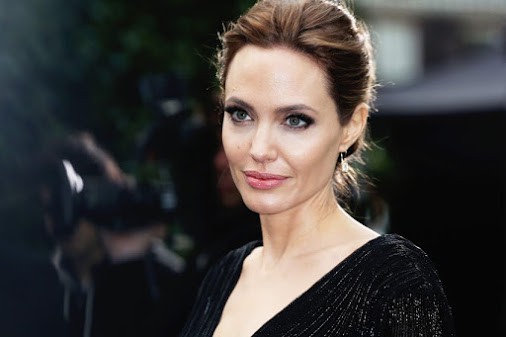 Анджелина Джоли: 