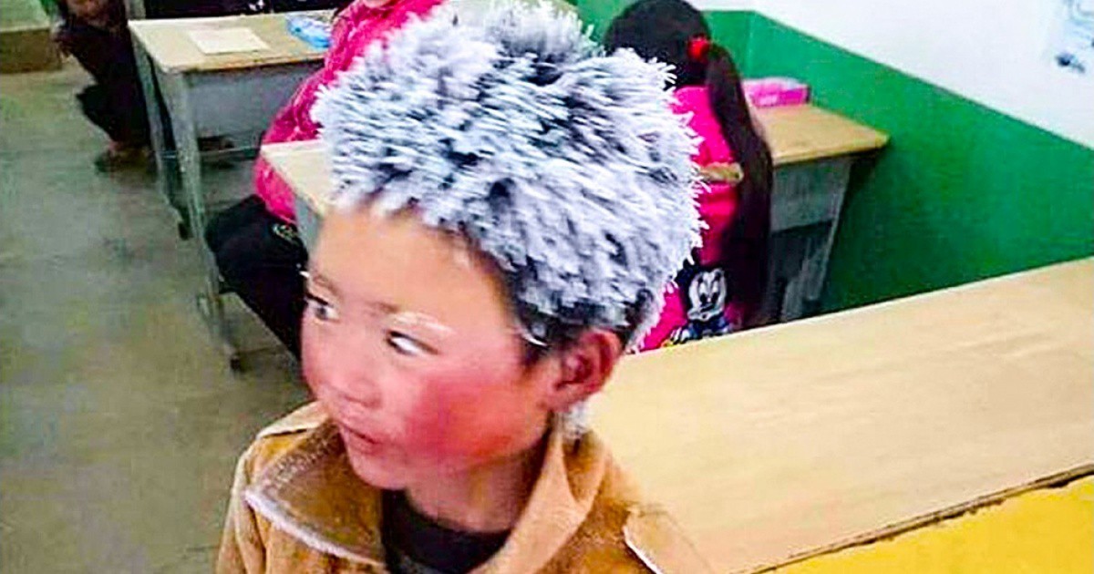 Защо снимка на момченце със заледена коса трогна целия свят