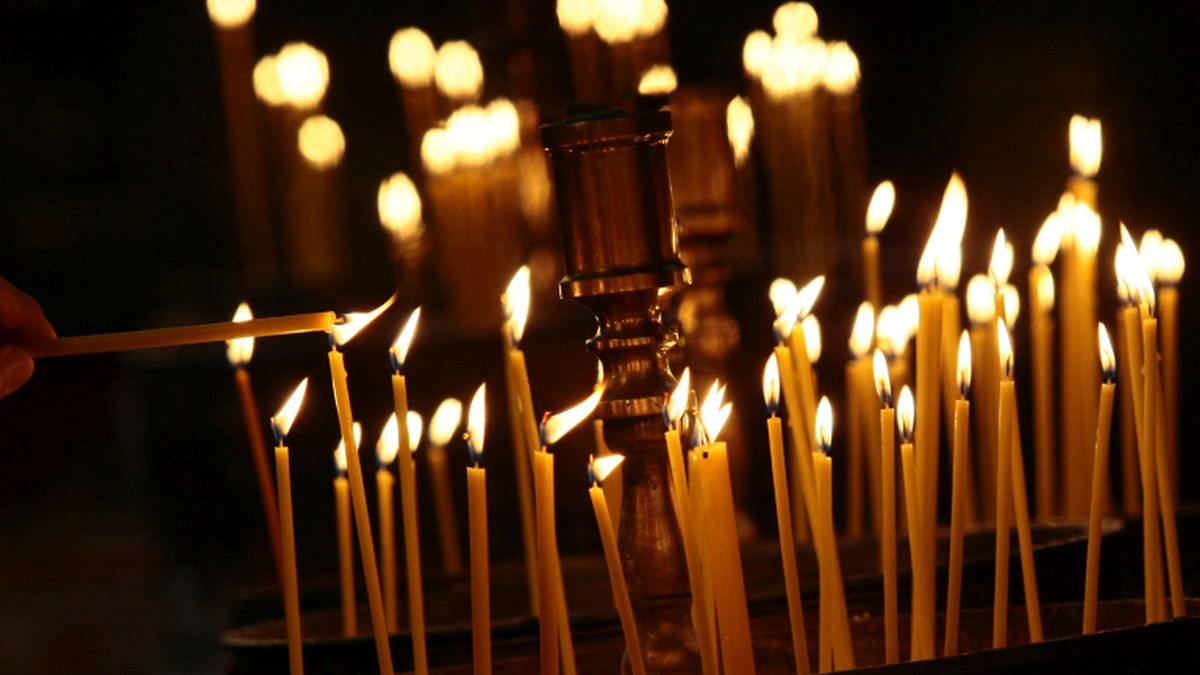 Архангелова задушница: Денят, в който почитаме починалите ни близки
