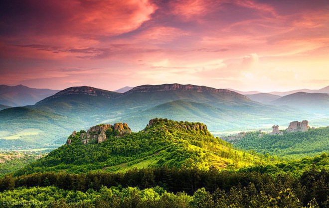 10 невероятни неща, които не знаете за България – статия на Елис Шуман в  The Huffington Post