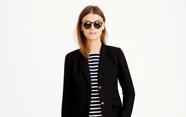 14 начина как да изглеждате различно с любимото си черно сако