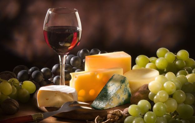 Как да съчетаваме виното с различни видове храна
