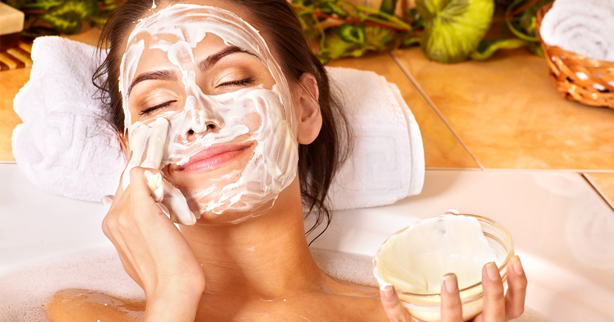 Как да се грижим за кожата след носене на маска за лице