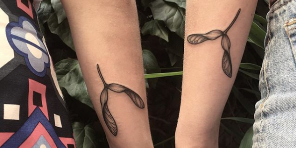 Истинска обич: Прекрасни татуировки за сестри