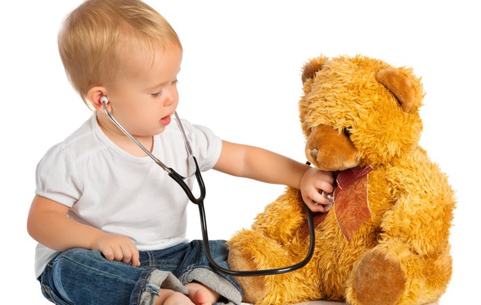 Как да убедим детето си, да не се страхува от лекари