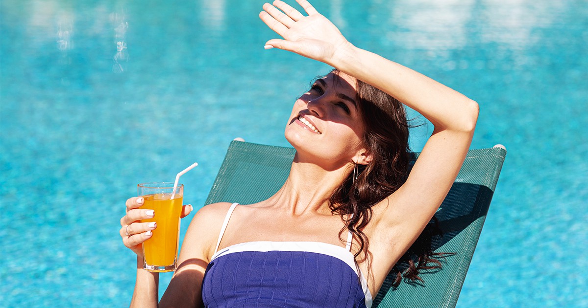 Чувствителната кожа и слънцето: Как да си осигурим комфорт през лятото