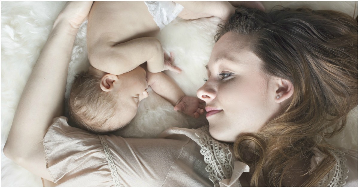 Към уморените нови майки: Приеми помощта, приеми любовта
