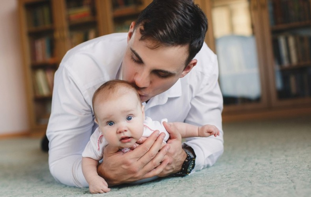 Какво трябва да знае всеки млад татко за бебетата
