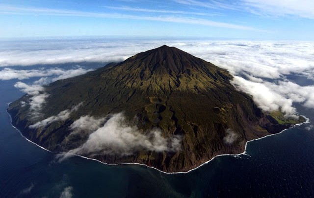 Тристан да Куня – най-отдалеченият обитаем остров на Земята