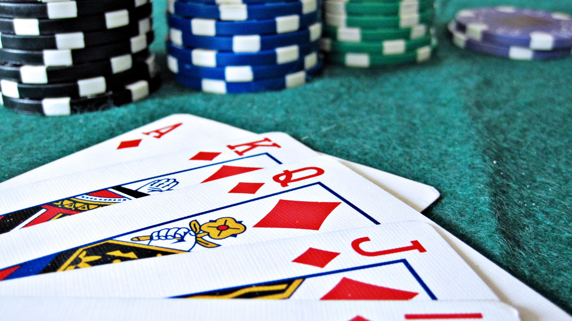Какво е общото между покера и бизнеса?