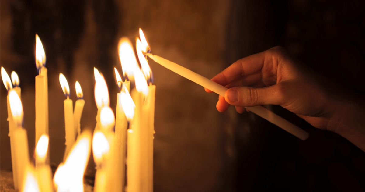 Архангелова задушница е! width=