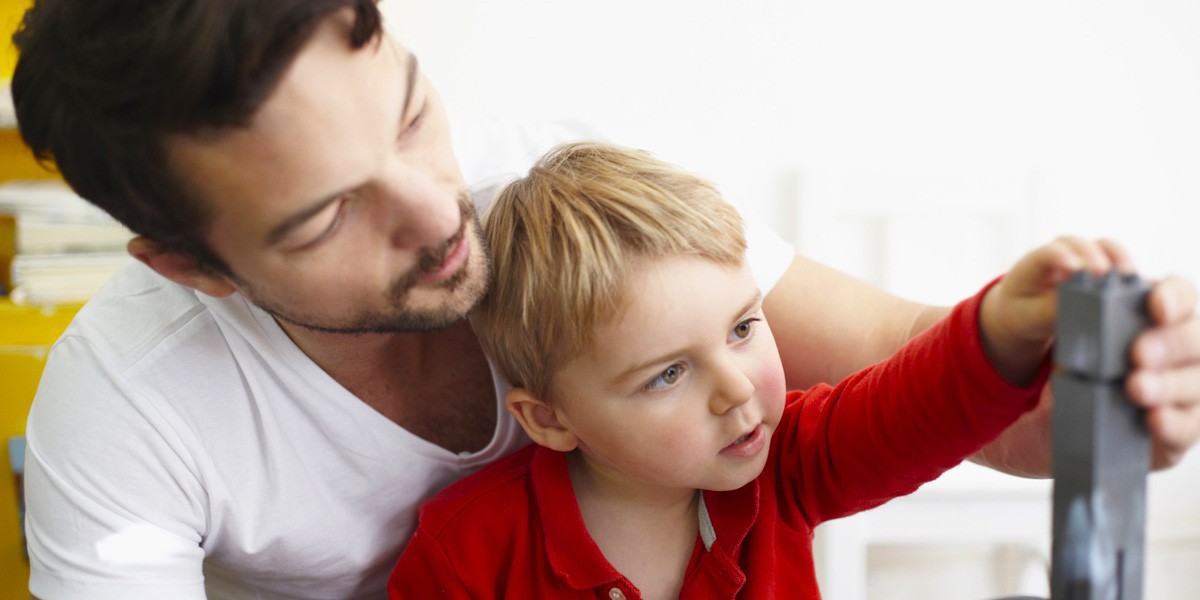 5 грешки, които родителите правят, когато хвалят децата си (и как да ги избегнем)