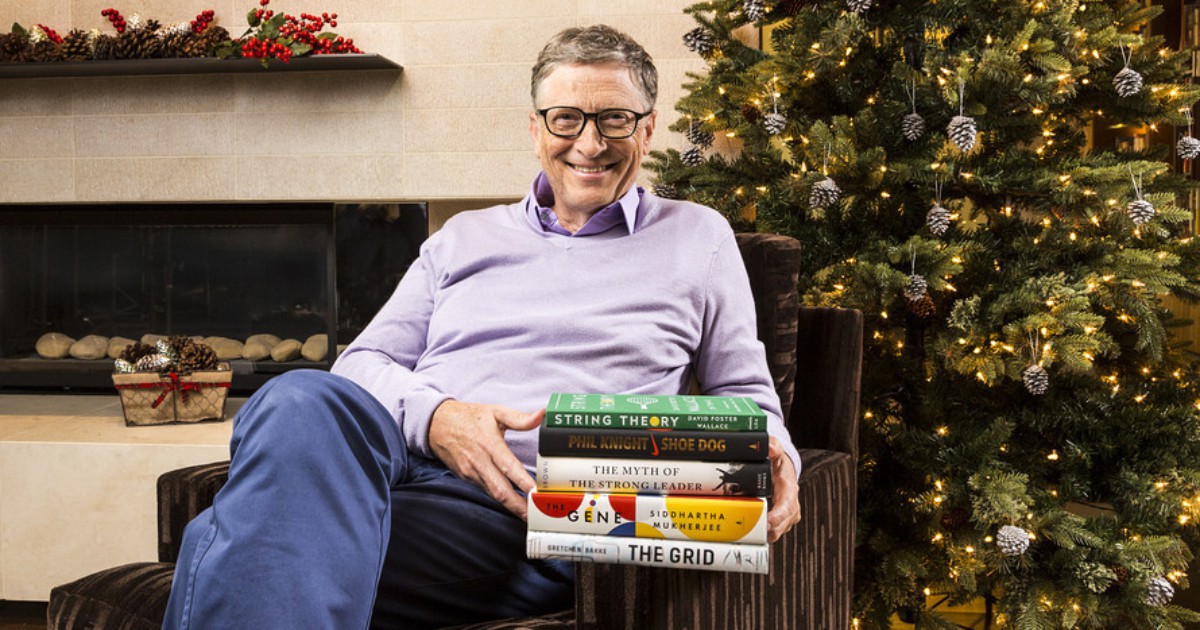 Бил Гейтс обяви кои са любимите му книги за 2018 г. (и са идеални за подаръци)