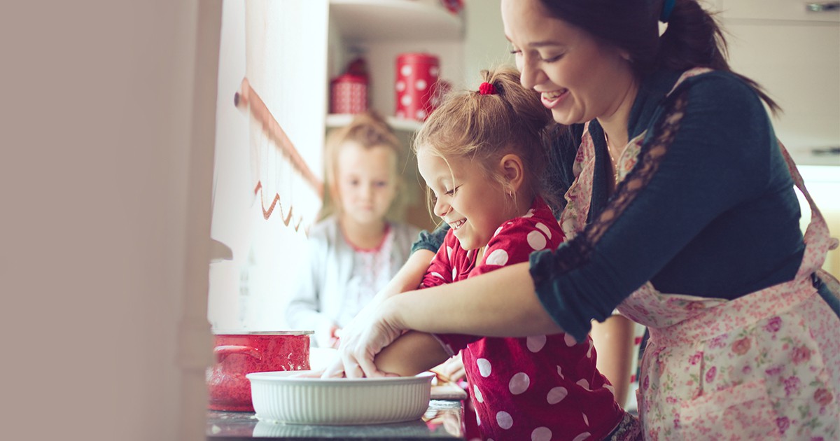 Добрите навици се изграждат от рано: 7 причини да включите децата си в кухнята