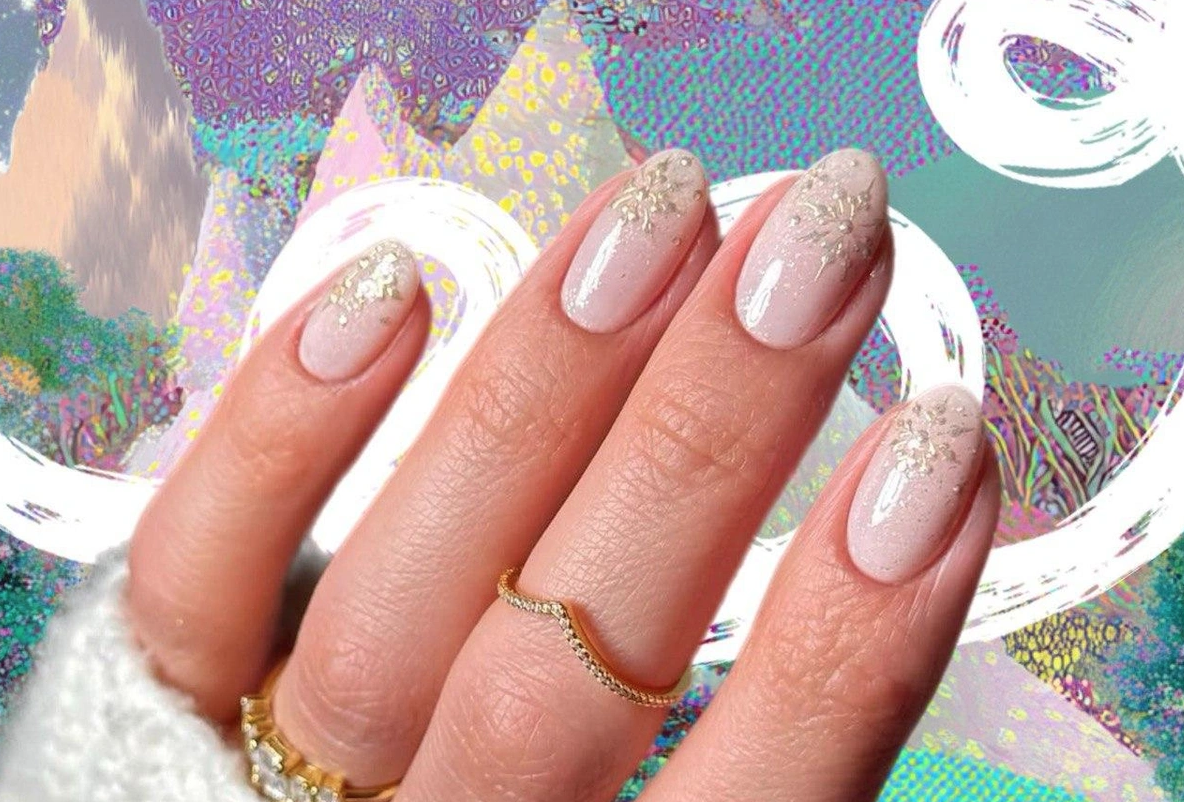 8 актуални маникюра за къси овални нокти за Нова година 2026