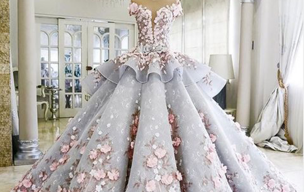Сватбена торта във формата на рокля е по-красива от истинска булчинска рокля