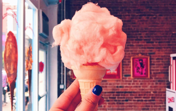 Лятото никога не е било по-вкусно: Поглезете се със сладолед със захарен памук