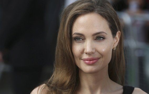 Анджелина Джоли стана професор по икономика