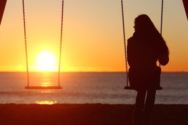 8 признака, че самотата няма място в живота ти... дори да си сама