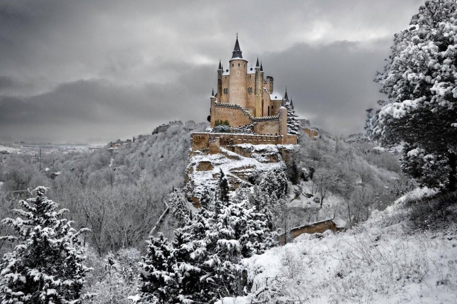 26 великолепни замъка и техните древни истории