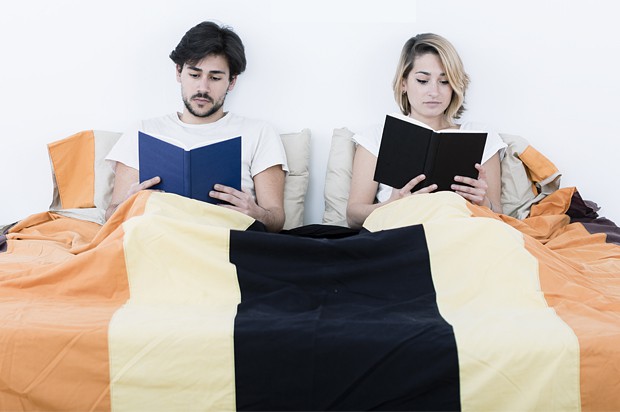 14 тайни навици на четящите хора, за които те се чувстват виновни
