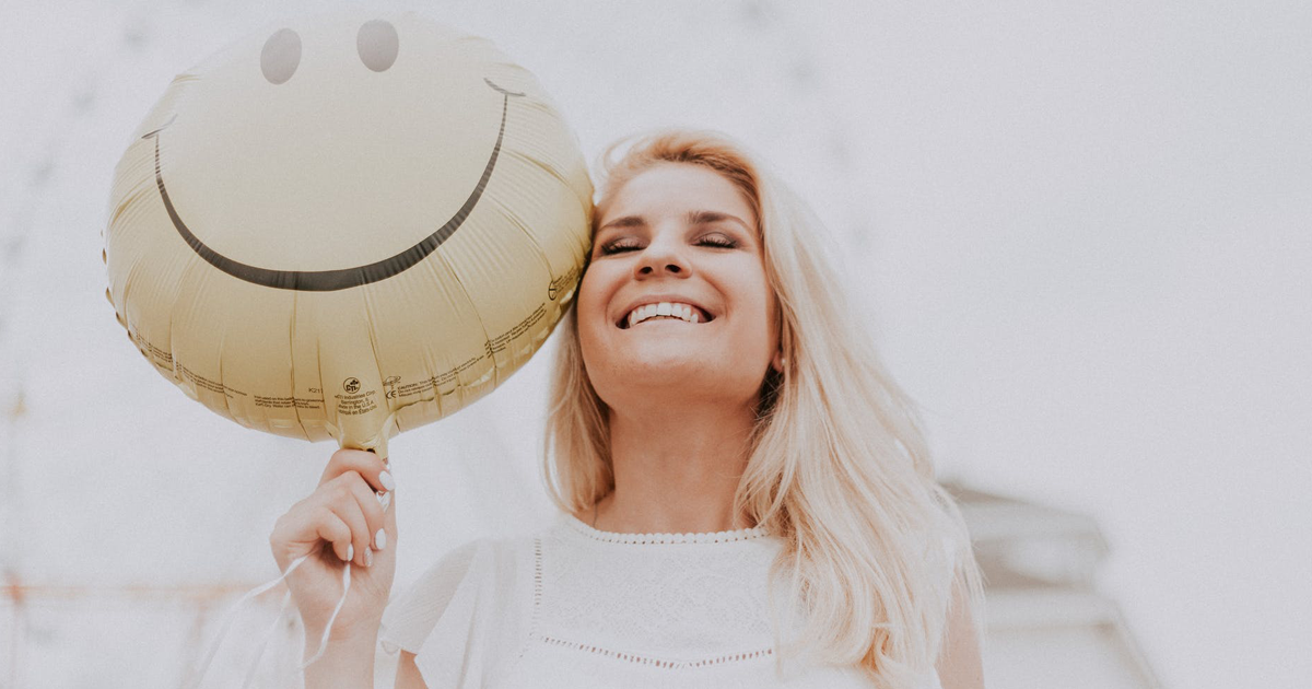 Усмихни се с тези 28 здравословни хитринки срещу негативизма