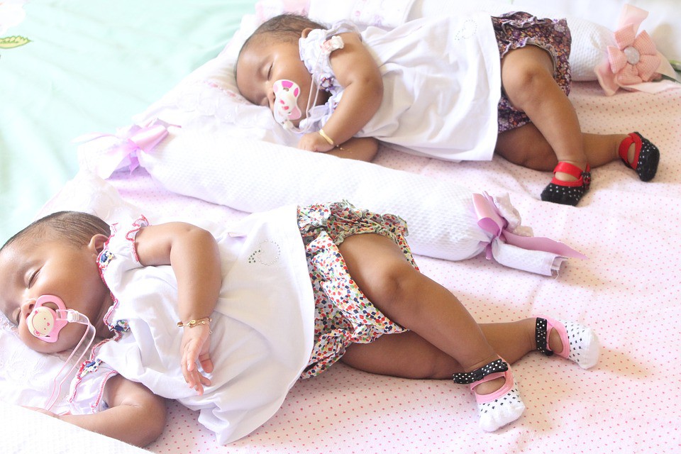 15 невероятни факта за еднояйчните близнаци