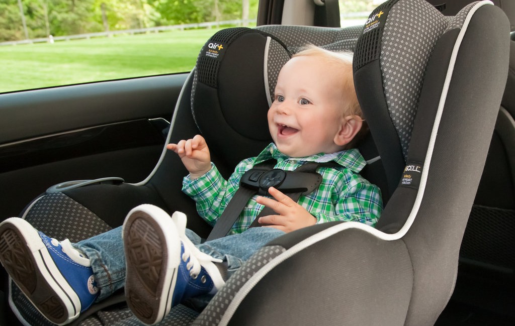 8 неща, които всеки родител трябва да знае за детските столчета за кола